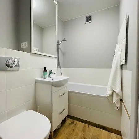 Apartment Chmielna