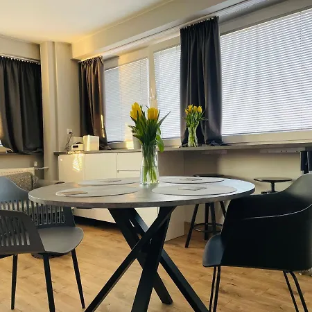 Chmielna Apartment *